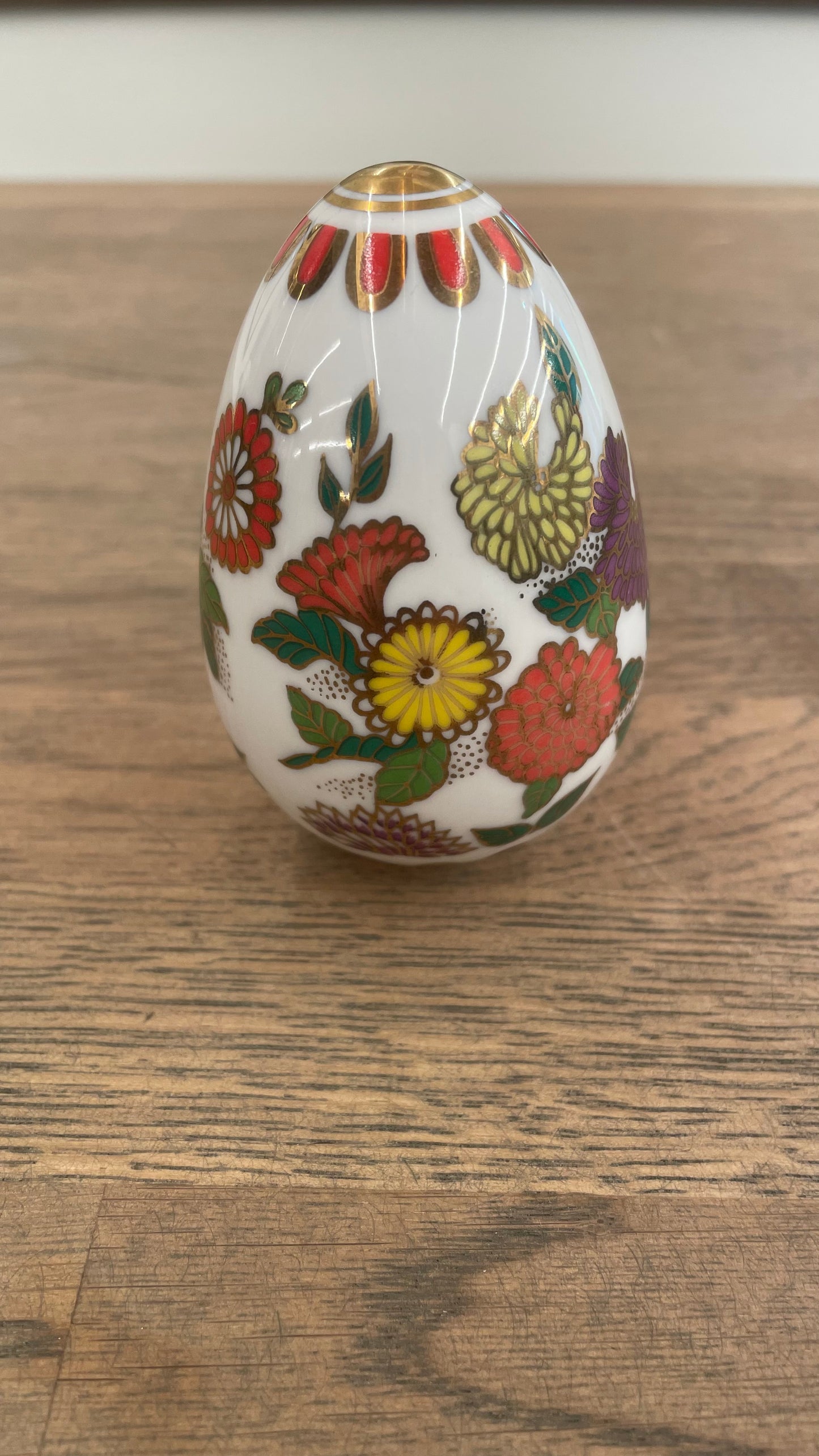 VTG. F.M Porcelain Egg