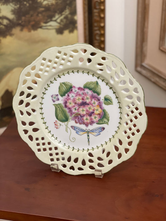 Vtg. Collectable Flower Plates (3)