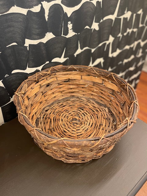 Round Twig Wicker Basket