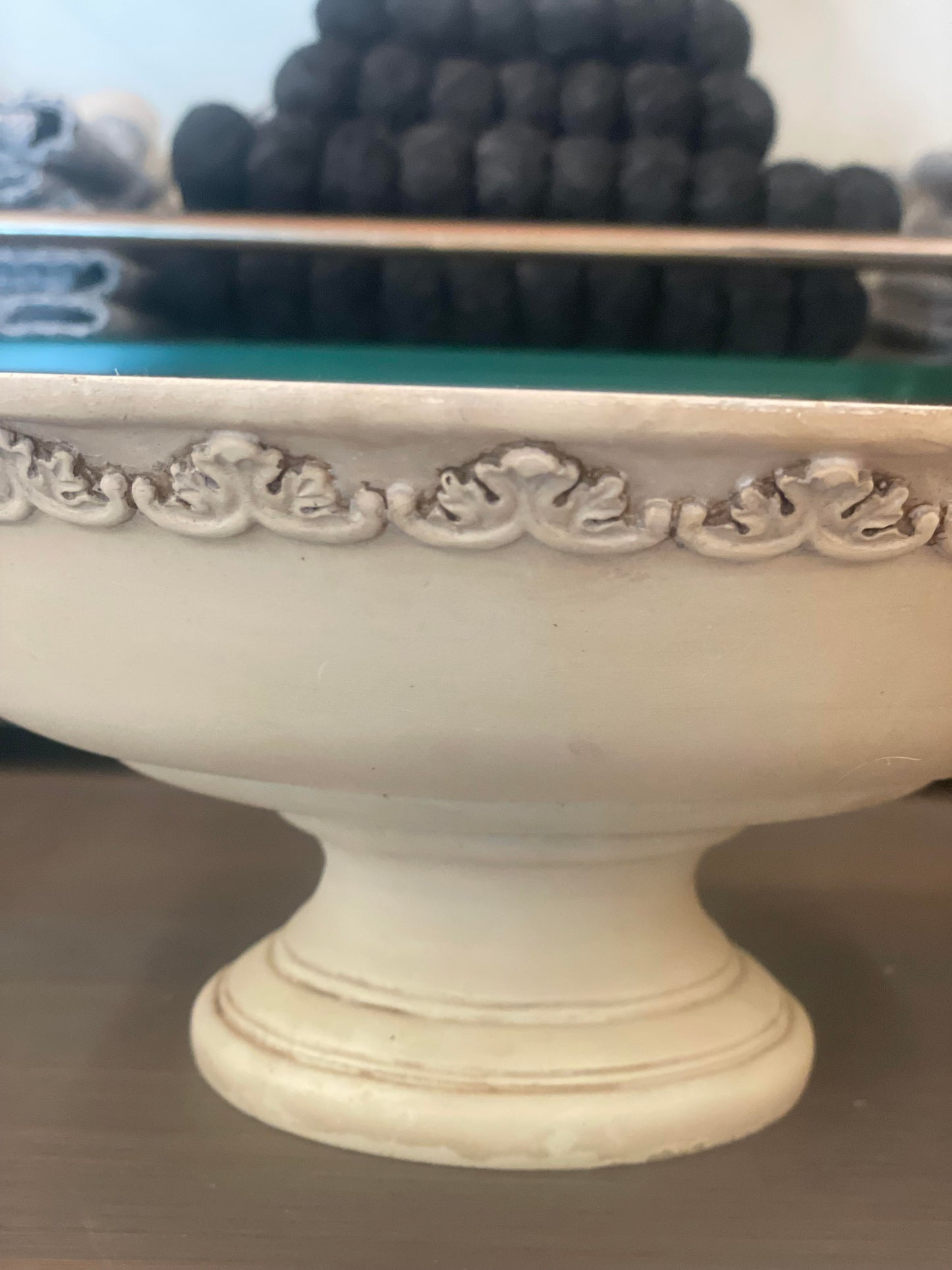 Cream Plaster Compote