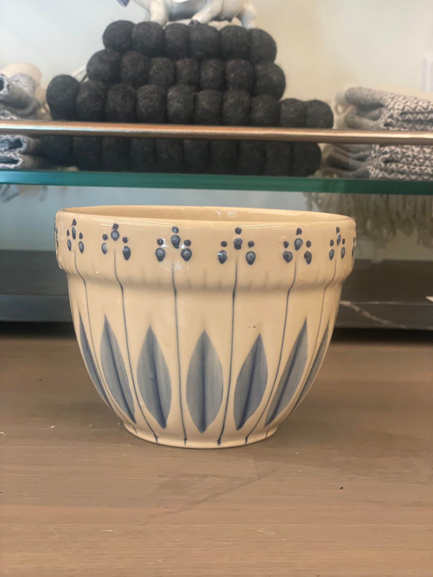 Blue and Beige Leaf Pot