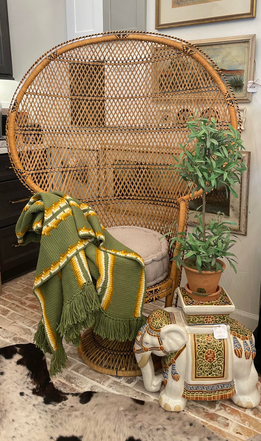 Wicker Peacock Chair w/ Cushion