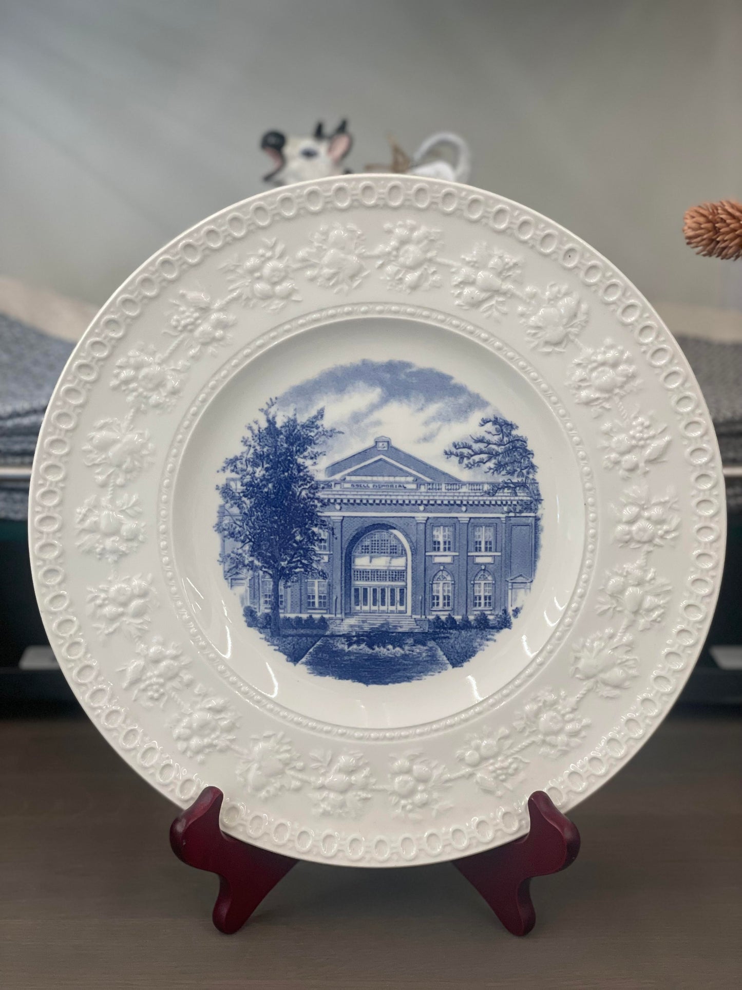 Vtg. Wedgwood Dinner Plate